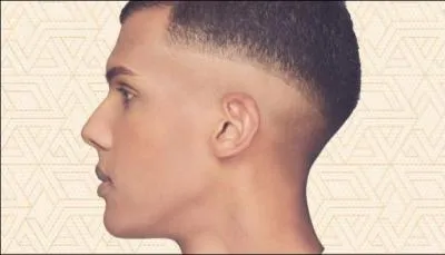 Comment se nomme l'album de Stromae qui s'est vendu  plus de 1, 5 millions d'exemplaires dans le monde ?