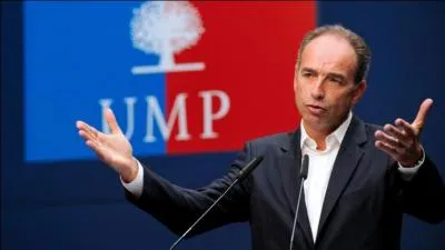 Quel est le nom de l'agence de communication qui aurait surfactur les meetings de l'UMP mettant en cause Jean-Franois Cop ?