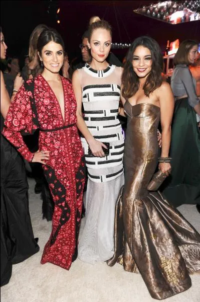 Trouvez le nom de la clbrit de droite !