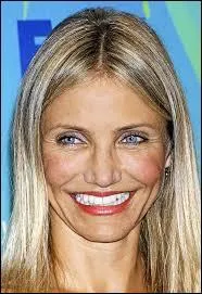 Pas trs naturel ce sourire... Qui est cette actrice ?