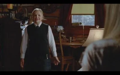 Dans quel pensionnat Mallory se rend-elle dans l'pisode 9 ?