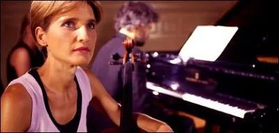 Qui est cette jeune violoncelliste franaise, ne en 1971 ?