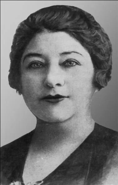 Cette chanteuse populaire, spcialiste du style mlo et  faire verser des larmes, fut l'interprte des  Roses blanches . Qui est-ce ?