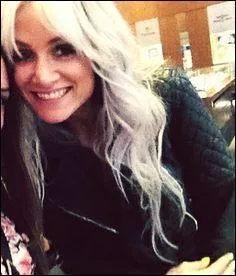 Comment s'appelle leur coiffeuse ?