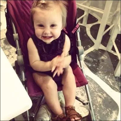 Comment s'appelle la fille de la coiffeuse ?