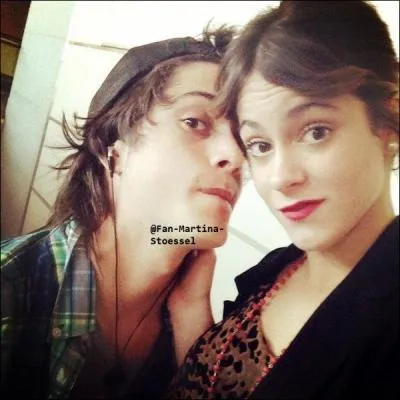 Ma tante est partie en France. Qui suis-je ?