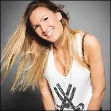 Comment s'appelle cette chanteuse ?