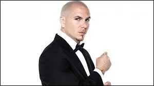 Comment s'appelle ce chanteur ?