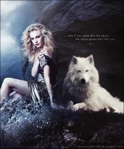 Qui est Caroline Forbes ?