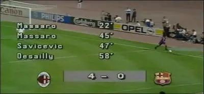 Cette année-là, le Milan AC a battu le FC Barcelone 4-0 :