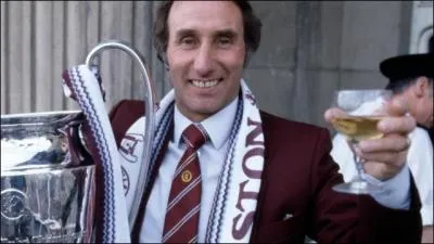 Aston Villa a gagné en...