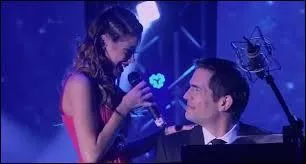 Quelle chanson Violetta a-t-elle écrite avec son père sans s'en rendre compte ?