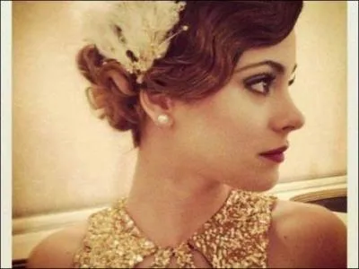 En regardant la photo, quel est le titre de la chanson que Violetta et Leon chantent ensemble ?