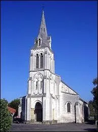 Voici l'glise Saint-Pierre de la commune Landaise de Pissos. Elle se situe en rgion ...