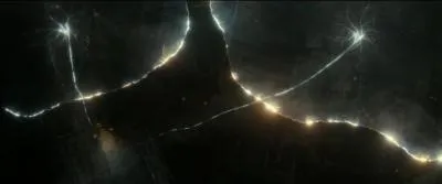 Le charme du Bouclier est rendu possible grce  l'incantation Protego. Comme pour le sortilge Lumos, il y a diffrentes variantes : Protego Totalum, Protego Horribilis et Protego Maxima. Dans  Harry Potter et les reliques de la mort (Partie II) , quelles sont les trois personnes qui utilisent ces sorts pour dfendre le chteau de Poudlard avant la bataille ?