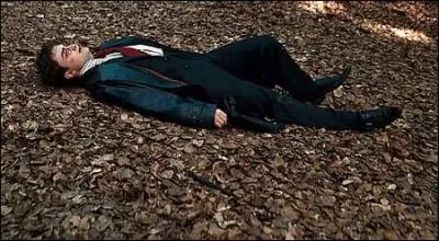 Le sortilge de Stupfixion est l'un des sortilges magiques les plus dangereux. Quelle est l'effet de la formule magique Stupfix sur le sorcier vis par le sortilge ?