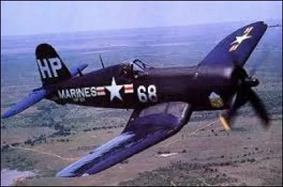Quel était le type d'avion dont se servait papy Boyington dans "Les têtes brûlées" ?