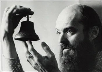 Dcouverte d'un compositeur estonien en 97. Par son minimalisme dans  Sarah Was Ninety Years Old  ou son  Miserere , nous avons presque de la musique de mditation.