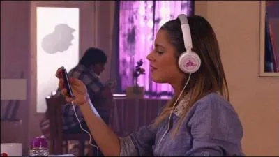 Quel est le titre de la version italienne de  En mi mundo ?