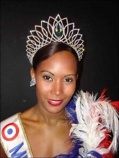 Miss Guadeloupe 2002, Miss France 2003, avocate d'affaires.