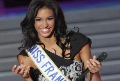 Miss Albigeois Midi-Pyrnes 2008, Miss France 2009, possde la nationalit amricaine, finaliste  Miss Univers 2009 (6me).