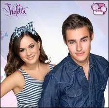 Pourquoi Violetta est-elle triste quand elle voit Leon et Lara se faire un calin ?