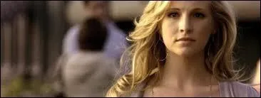 Avec qui couchera Caroline ?