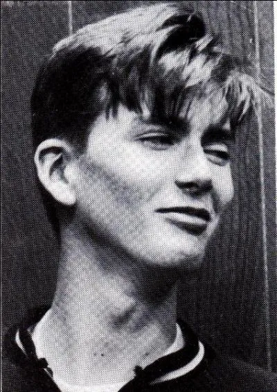  quel ge David Tennant a-t-il eu son premier rle  la tlvision ?