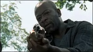 Une fois sorti dehors, par qui Rick est-il recueilli ?