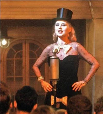 Il fut un chef de file du renouveau du cinma allemand et un militant de la cause homosexuelle ; qui a ralis  Lili Marlen  avec Anna Schygula ?