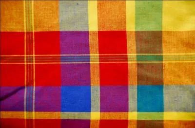 Quelle est cette toffe  chane de soie et trame de coton, aux couleurs vives ?