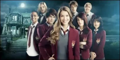 Dans "Anubis", comment s'appelle le club secret de la maison Anubis ?