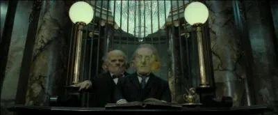 Dans  Harry Potter et les reliques de la mort (Partie II) , sur quelle crature Ron Weasley lance-t-il le sortilge magique de l'Imperium pour pouvoir tre conduit dans la chambre forte de Bellatrix Lestrange ?