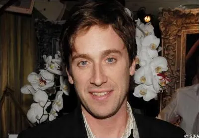 Fils de Jacques Dutronc, Thomas chante galement, d'une voix qui rappelle un peu trop son pre. Qui est sa mre ?