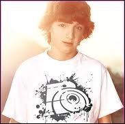 De qui est-il amoureux ?