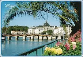 Nous allons visiter la ville de Meaux. Ancienne capitale de la Brie, elle se situe en rgion ...