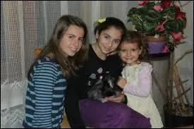 Comment ses surs s'appellent-elles ?