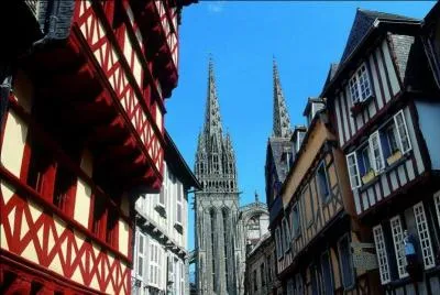 De quel département Quimper est-il le chef-lieu ?