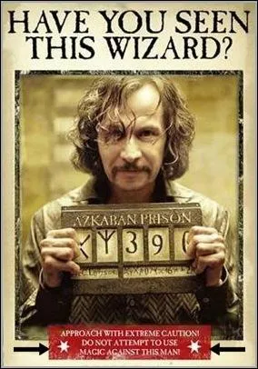 Dans  Harry Potter et le Prisonnier d'Azkaban , pour quelle raison, qui se rvlera par la suite inexacte, Sirius Black est-il recherch ardemment par tout le ministre de la Magie ?