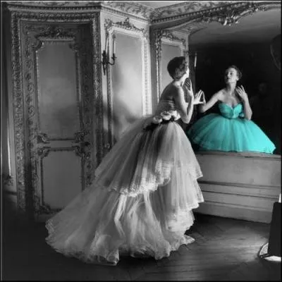 Si vous pouvez voir sans tre vus, vous tes devant un miroir :