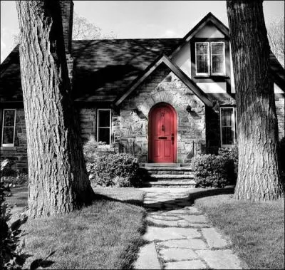 Qui chantait  La maison prs de la fontaine  ?