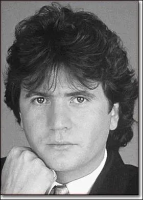 Chanteur : 'L'aziza'. Rallye 'Paris-Dakar' !