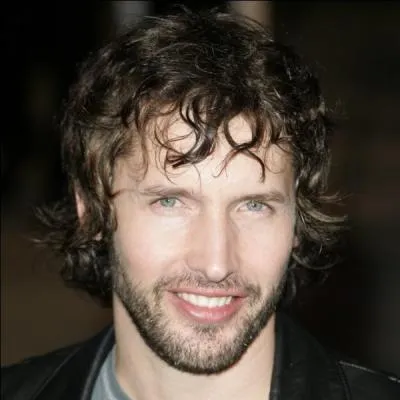 Chanteur et comdien britannique : 'Moon Landing' !