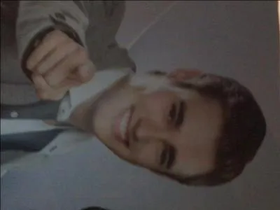 De qui Lon tombe-t-il amoureux pendant un certain temps ?