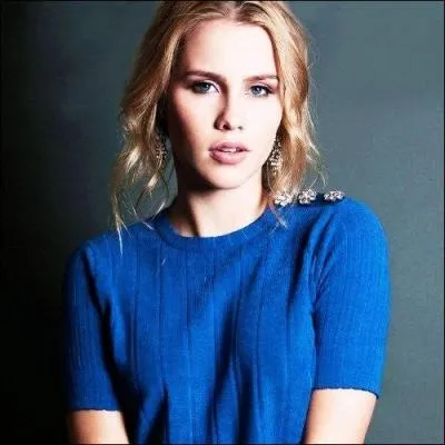 Quel ge a Rebekah en apparence ?