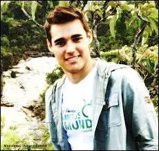 A part la srie  Violetta , dans quel autre film a-t-il jou ?