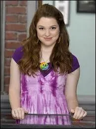 Qui est la meilleure amie d'Alex Russo ?