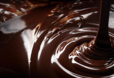 On emploie beaucoup de mots pour qualifier le chocolat. L'une de ces trois listes contient un mot qui n'est pas utilis en confiserie ou gastronomie.