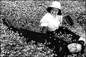 Film d'Akira Kurosawa (1946). La fille d'un professeur d'universit en disgrce politique a du mal  trouver une place pour elle-mme dans l'amour et la vie, dans le monde incertain du Japon menant  la Seconde Guerre mondiale.