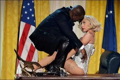 Sur quelle chanson pouvons-nous entendre R. Kelly ?